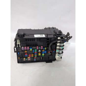 CAJA RELES / FUSIBLES 11213743 