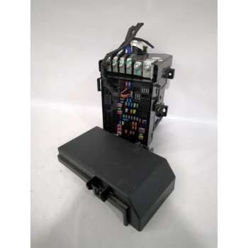 Recambio de caja reles / fusibles para mg zs suv (azs1) 1.5 vti referencia OEM IAM 11213743  