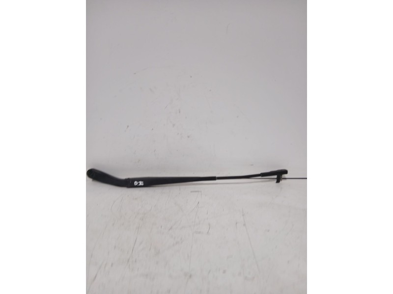 Recambio de brazo limpia delantero izquierdo para mazda 3 sedán (bk) 1.6 (bk12) referencia OEM IAM BP4K67321E  