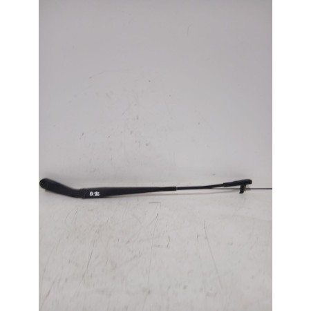 Recambio de brazo limpia delantero izquierdo para mazda 3 sedán (bk) 1.6 (bk12) referencia OEM IAM BP4K67321E  