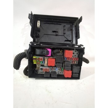 Recambio de caja reles / fusibles para opel corsa d (s07) 1.2 (l08, l68) referencia OEM IAM 13185558  