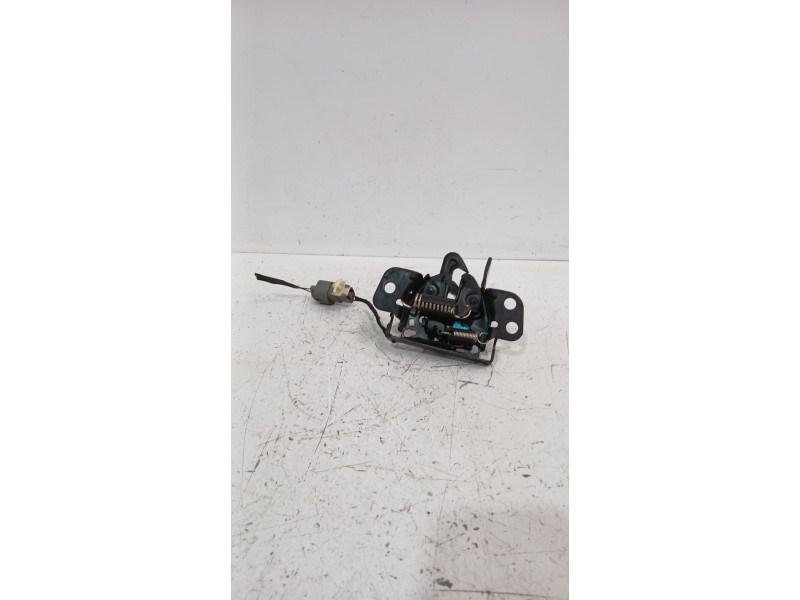 Recambio de cerradura capo para mg zs suv (azs1) 1.5 vti referencia OEM IAM 11600886  