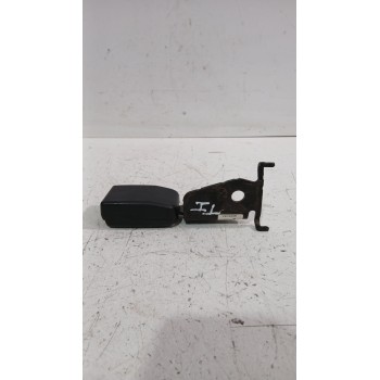 ENGANCHE CINTURON TRASERO IZQUIERDO 8200699602 