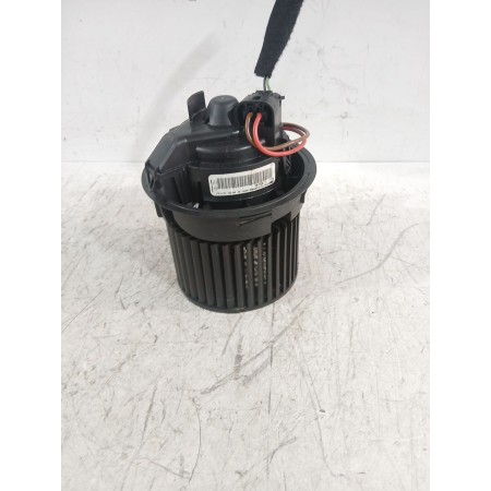 Recambio de motor calefaccion para dacia sandero ii (b8_) 1.5 dci referencia OEM IAM T1020778J  