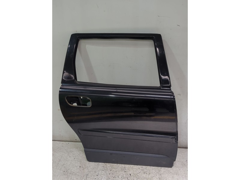 Recambio de puerta trasera derecha para volvo xc70 i cross country (295) d5 awd referencia OEM IAM 30649494  