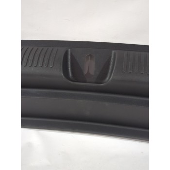 Recambio de moldura maletero para mg zs suv (azs1) 1.5 vti referencia OEM IAM 544744204/11413183  