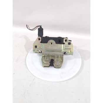Recambio de cerradura maletero / porton para opel astra h berlina essentia referencia OEM IAM 495058724  
