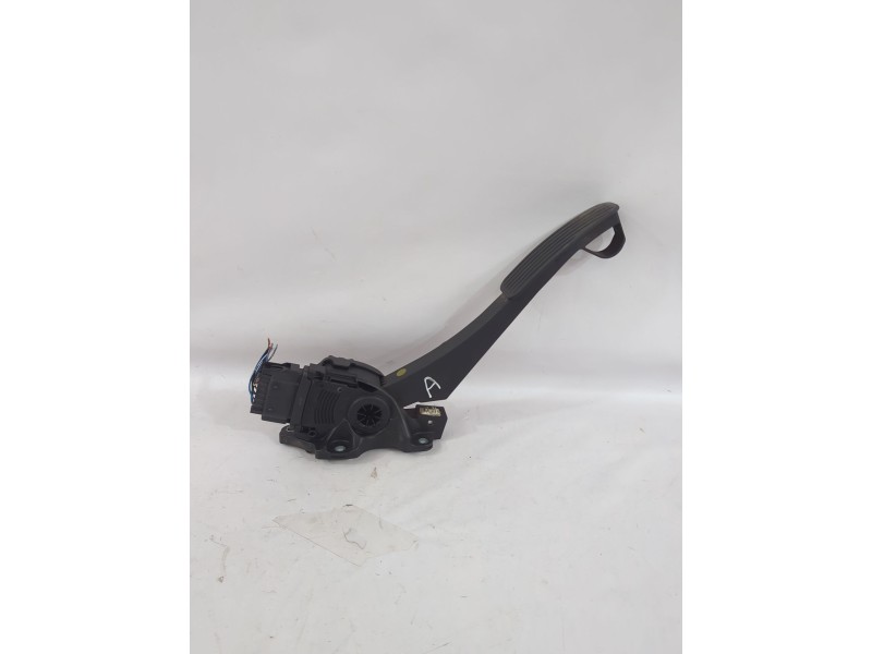 Recambio de pedal acelerador para volvo xc70 i cross country (295) d5 awd referencia OEM IAM 30715175  