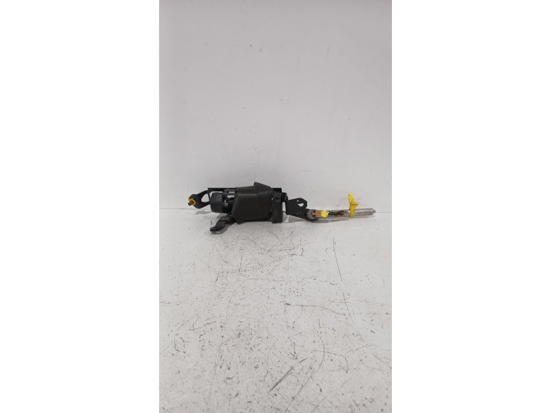 Recambio de cinturon seguridad delantero izquierdo para volvo xc70 i cross country (295) d5 awd referencia OEM IAM 30675800  