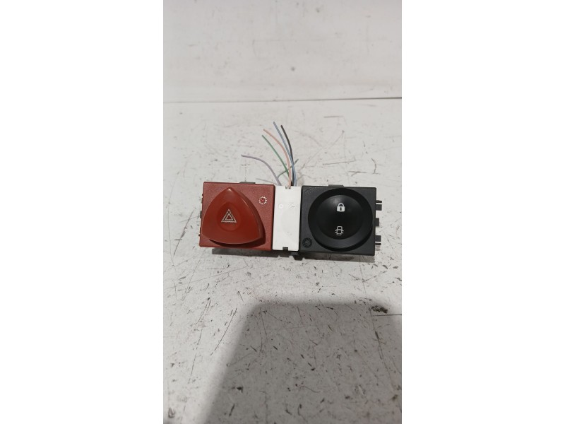 Recambio de warning para renault megane ii (bm0/1_, cm0/1_) 1.5 dci (bm1e, cm1e) referencia OEM IAM 8200095493  