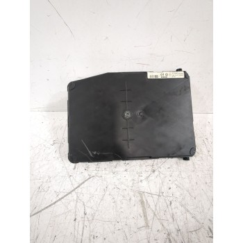 CAJA RELES / FUSIBLES 8200311528 