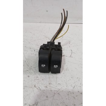 MANDO ELEVALUNAS DELANTERO IZQUIERDO 8200108269 