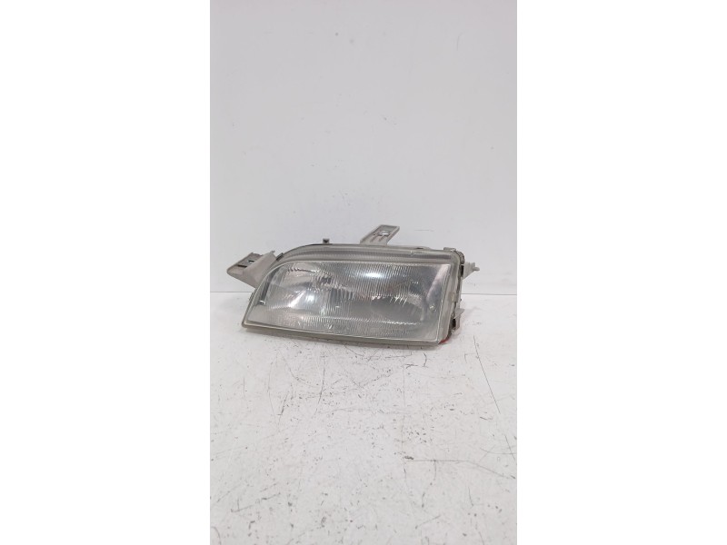 Recambio de faro izquierdo para fiat punto descapotable (176_) 60 1.2 (176ar_, 176br_) referencia OEM IAM 46402660  