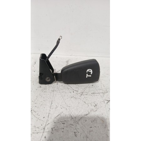 Recambio de enganche cinturon trasero derecho para volvo xc70 i cross country (295) d5 awd referencia OEM IAM 9191997  