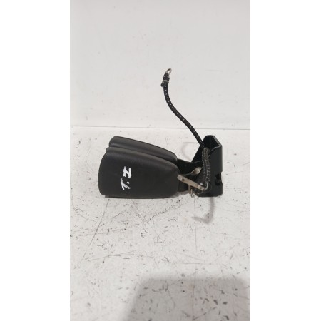 Recambio de enganche cinturon trasero izquierdo para volvo xc70 i cross country (295) d5 awd referencia OEM IAM 9191996  