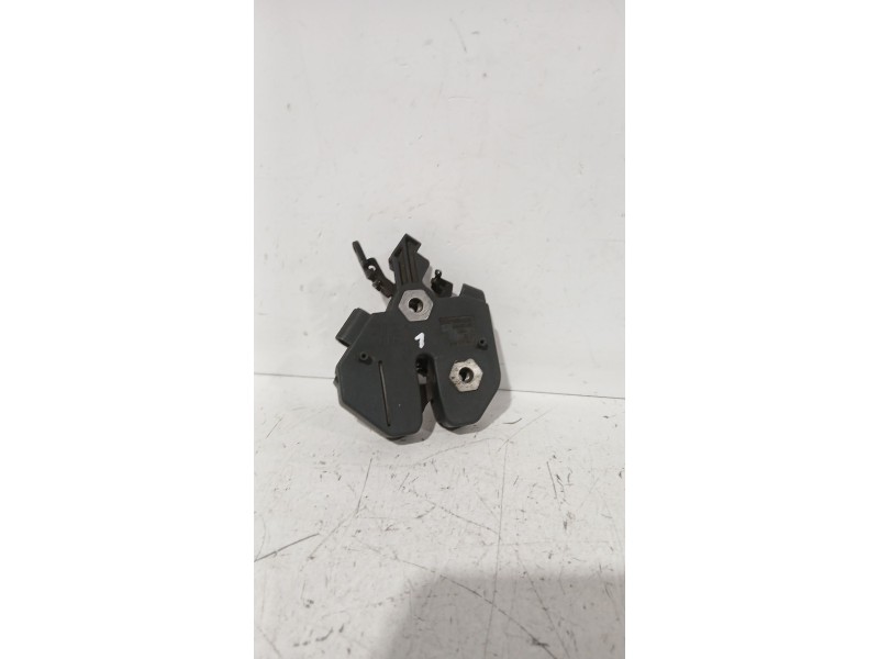 Recambio de cerradura capo para volvo xc70 i cross country (295) d5 awd referencia OEM IAM 30799689/ 30799688  