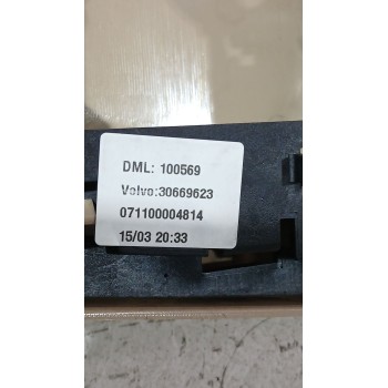 Recambio de luz interior para volvo xc70 i cross country (295) d5 awd referencia OEM IAM 100569  