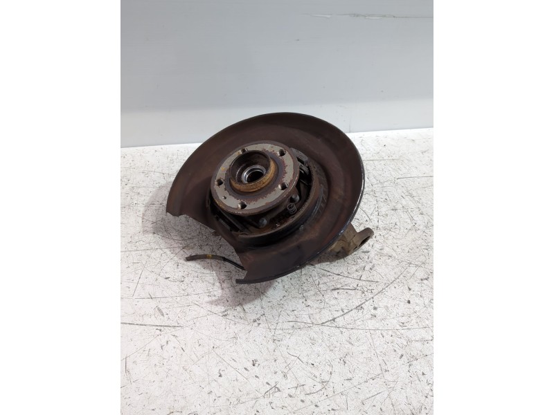 Recambio de mangueta trasera derecha para volvo xc70 i cross country (295) d5 awd referencia OEM IAM 8663289  