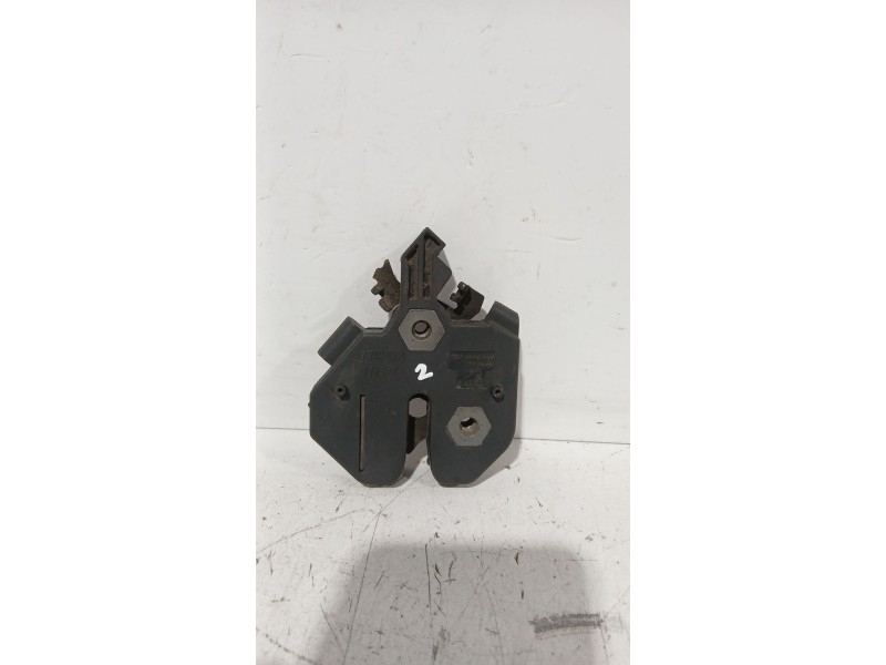 Recambio de cerradura capo para volvo xc70 i cross country (295) d5 awd referencia OEM IAM 30799689 / 30799688  