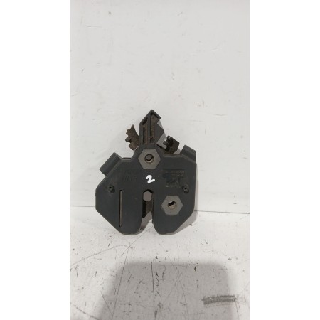 Recambio de cerradura capo para volvo xc70 i cross country (295) d5 awd referencia OEM IAM 30799689 / 30799688  