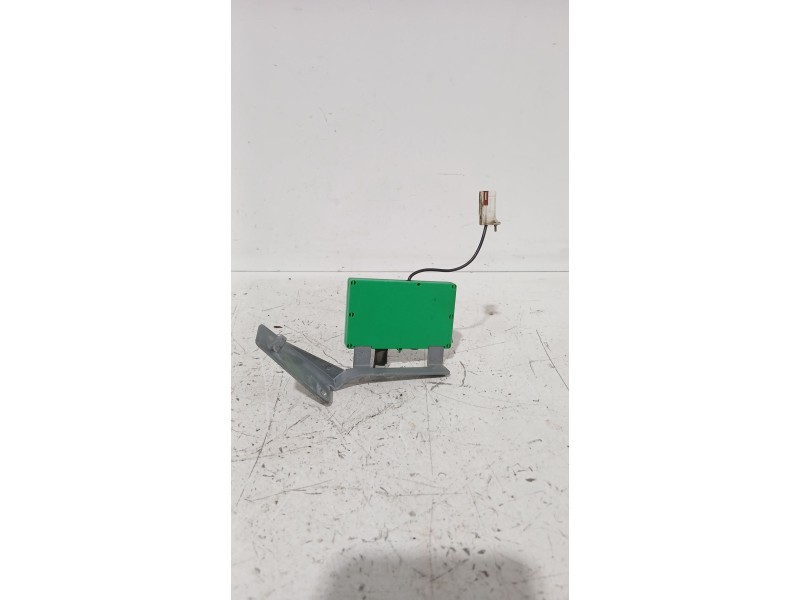 Recambio de amplificador de antena para volvo xc70 i cross country (295) d5 awd referencia OEM IAM 30679286  