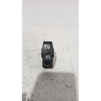 MANDO ELEVALUNAS TRASERO DERECHO 30658696 