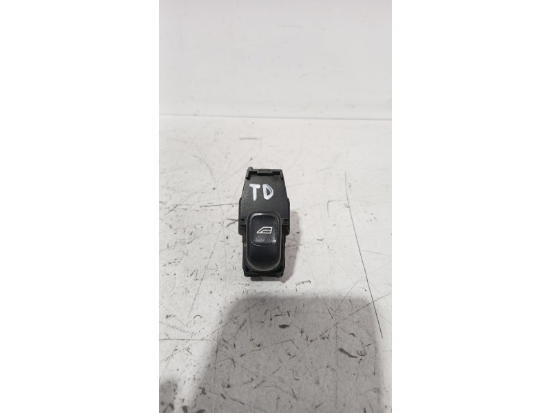 Recambio de mando elevalunas trasero derecho para volvo xc70 i cross country (295) d5 awd referencia OEM IAM 30658696  