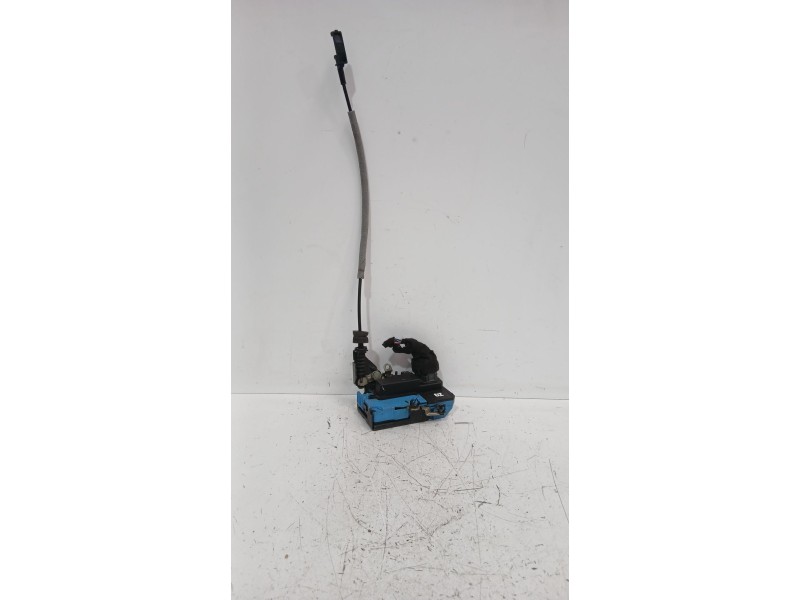 Recambio de cerradura puerta delantera izquierda para volvo xc70 i cross country (295) d5 awd referencia OEM IAM 30699746  