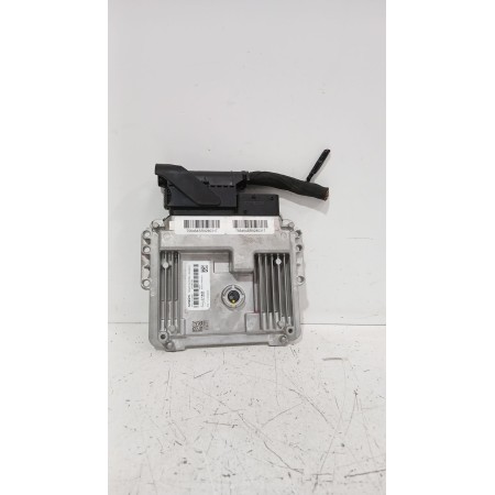Recambio de centralita motor uce para mg zs suv (azs1) 1.5 vti referencia OEM IAM 1174646401  