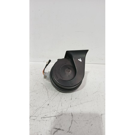 Recambio de claxon para mg zs suv (azs1) 1.5 vti referencia OEM IAM 10460359  