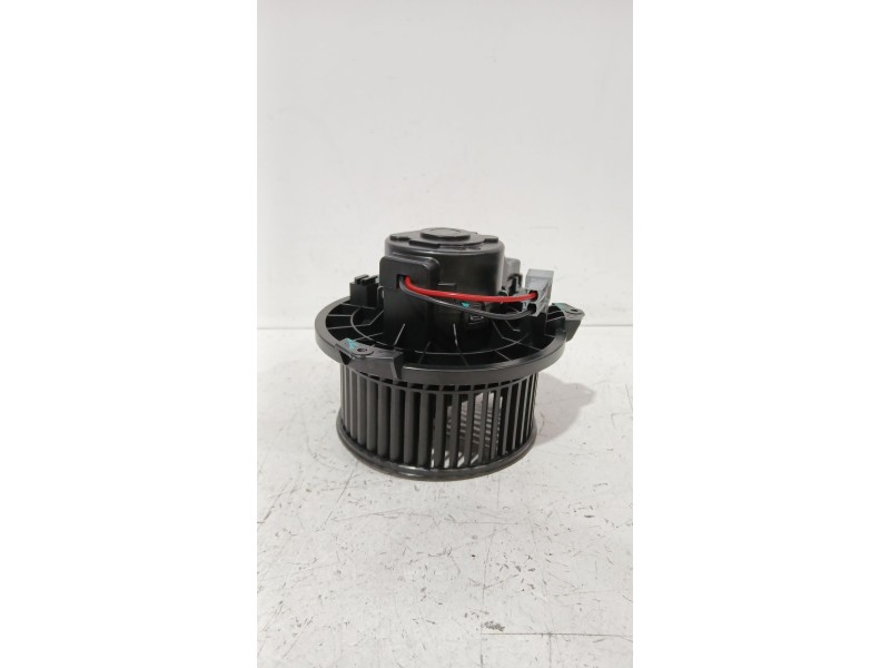 Recambio de motor calefaccion para mg zs suv (azs1) 1.5 vti referencia OEM IAM 11792641  