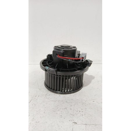 Recambio de motor calefaccion para mg zs suv (azs1) 1.5 vti referencia OEM IAM 11792641  
