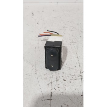 MANDO ELEVALUNAS DELANTERO IZQUIERDO B569 