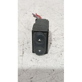 Recambio de mando elevalunas delantero derecho para fiat punto descapotable (176_) 60 1.2 (176ar_, 176br_) referencia OEM IAM B5