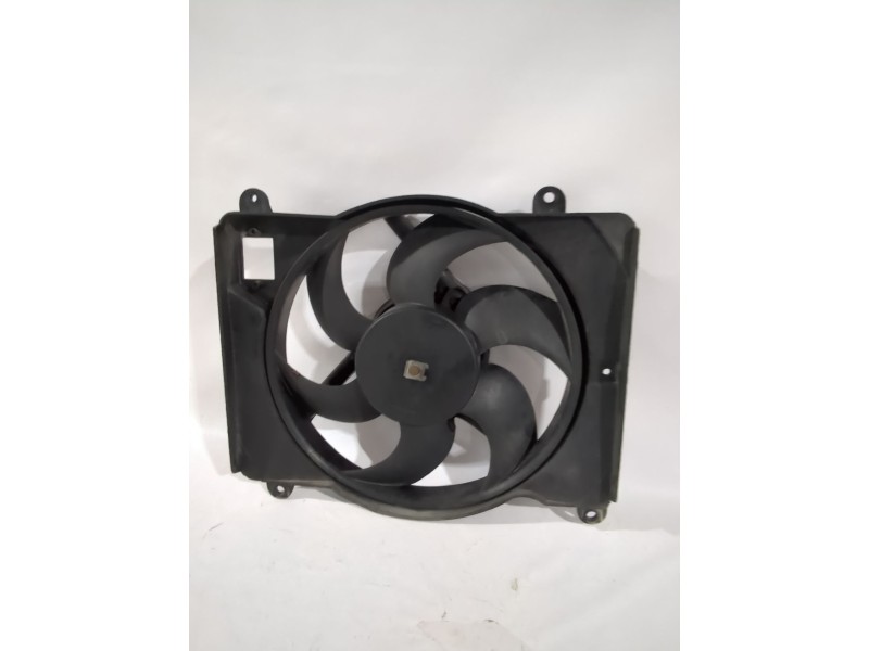 Recambio de electroventilador para fiat punto descapotable (176_) 60 1.2 (176ar_, 176br_) referencia OEM IAM 0000007741201 / 785