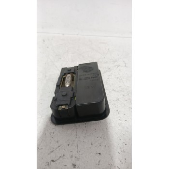 Recambio de luz interior para fiat punto descapotable (176_) 60 1.2 (176ar_, 176br_) referencia OEM IAM 176726880  