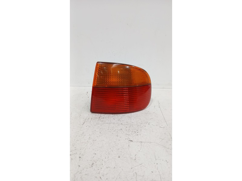 Recambio de piloto trasero derecho para fiat punto descapotable (176_) 60 1.2 (176ar_, 176br_) referencia OEM IAM 46730570  