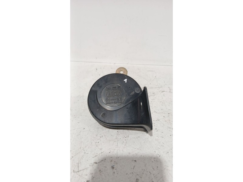 Recambio de claxon para fiat punto descapotable (176_) 60 1.2 (176ar_, 176br_) referencia OEM IAM E335717  