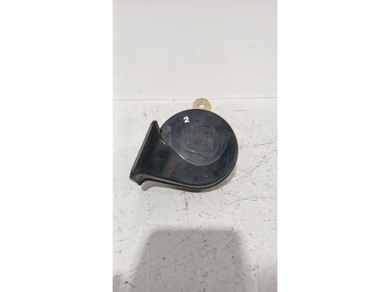 Recambio de claxon para fiat punto descapotable (176_) 60 1.2 (176ar_, 176br_) referencia OEM IAM E335717  