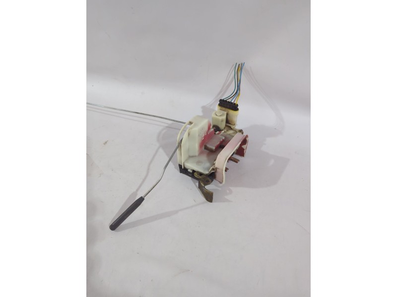 Recambio de cerradura puerta delantera derecha para fiat punto descapotable (176_) 60 1.2 (176ar_, 176br_) referencia OEM IAM 00