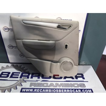 GUARNECIDO PUERTA TRASERA IZQUIERDA A1697302970 