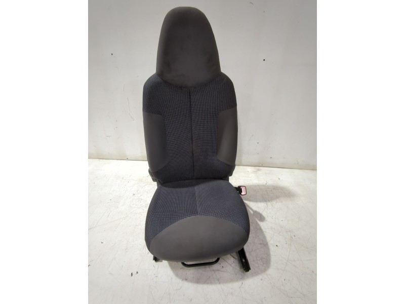 Recambio de asiento delantero derecho para peugeot 107 (pm_, pn_) 1.4 hdi referencia OEM IAM   