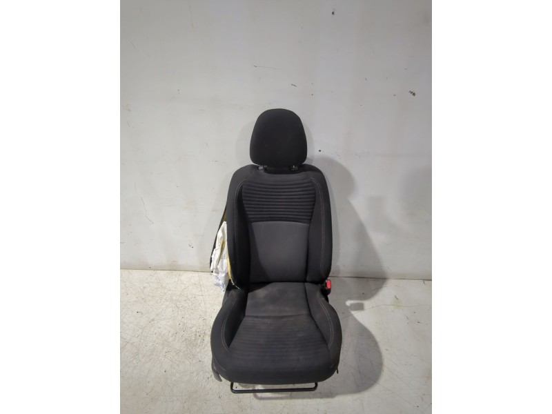 Recambio de asiento delantero derecho para toyota yaris (_p13_) 1.5 (nsp131_) referencia OEM IAM   