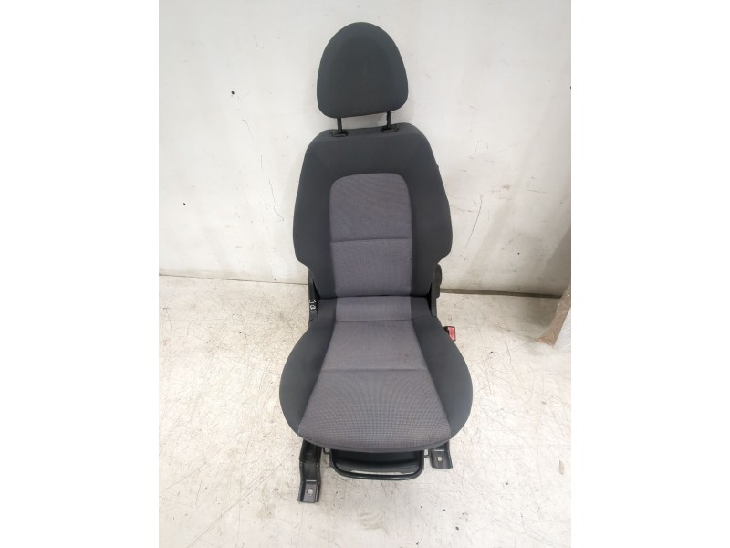 Recambio de asiento delantero derecho para mitsubishi colt vi (z3_a, z2_a) 1.1 (z31a, z32a) referencia OEM IAM   
