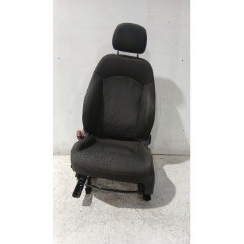 ASIENTO DELANTERO IZQUIERDO 