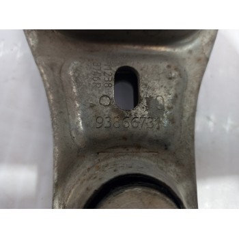 Recambio de soporte motor para renault trafic furgón l1h1 2,7t referencia OEM IAM 93866731  