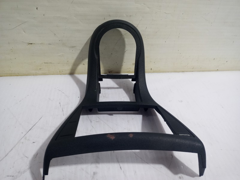 Recambio de moldura para citroën c4 sedan collection referencia OEM IAM 9646338577  