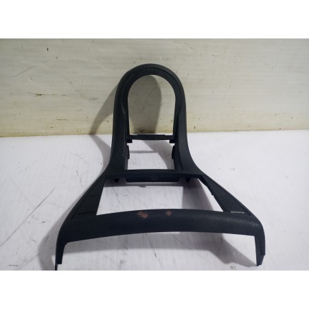 Recambio de moldura para citroën c4 sedan collection referencia OEM IAM 9646338577  