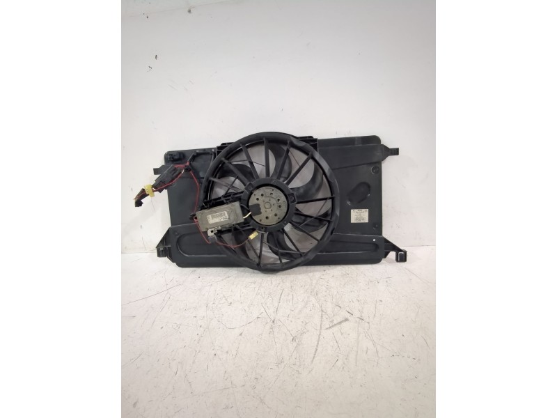 Recambio de electroventilador para mazda 3 sedán (bk) 1.6 (bk12) referencia OEM IAM Z60115025H  