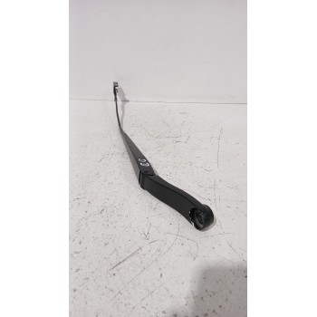 Recambio de brazo limpia delantero derecho para mg zs suv (azs1) 1.5 vti referencia OEM IAM 11598052  